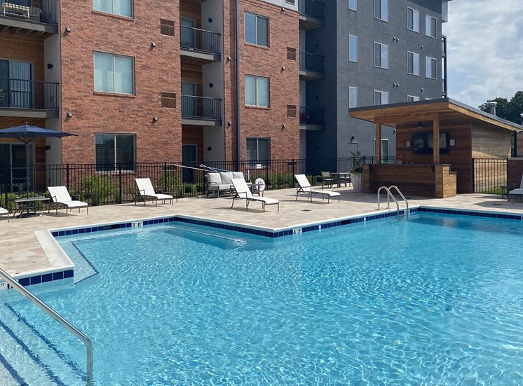 Sparking pool